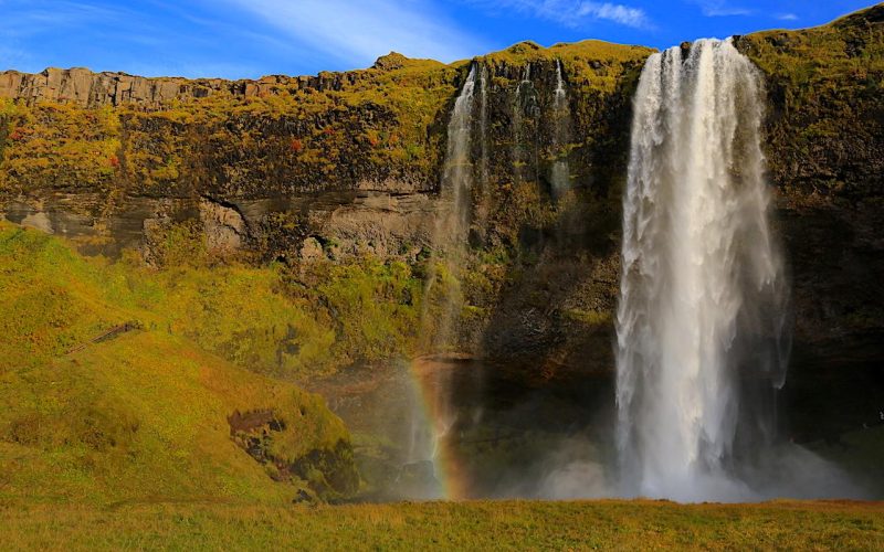 island iceland header 1280